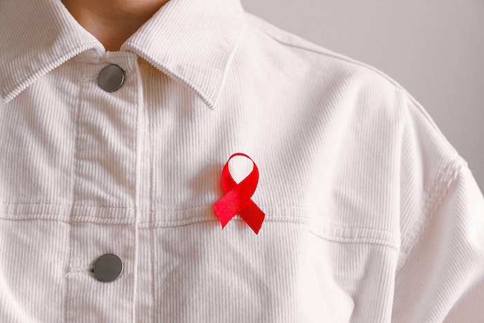 O dezembro traz a conscientização sobre a prevenção e combate à AIDS e HIV