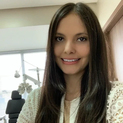 Dra. Roberta Pacífico Oftalmologista